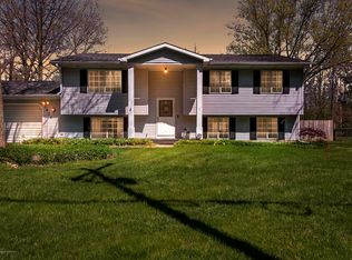 1424 Waverly Rd, Dimondale, MI 48821