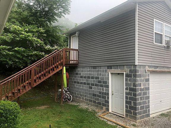 4th image of 64 Harvest St