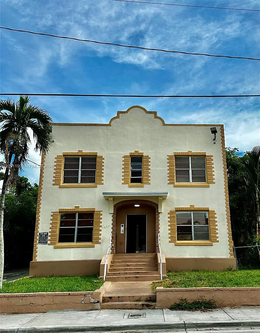 Lawrence Estate Land Co — Photo 1