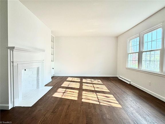 3rd image of 2607 Lafayette Ave