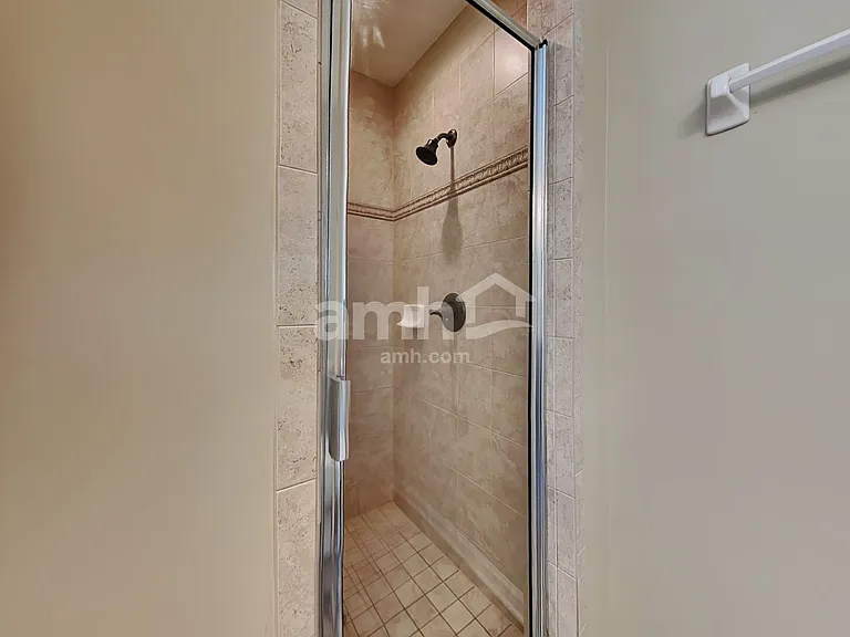 947 Silver Spring Ct — Photo 14
