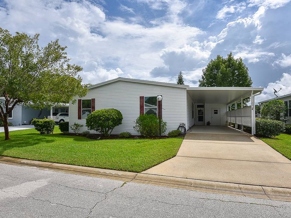 1st image of 26 Pineview Lake Cir
