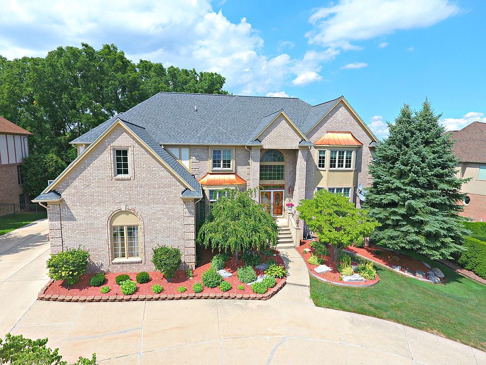 1st image of 2136 Tall Oaks Dr