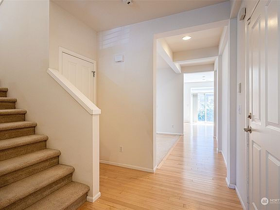 4th image of 6238 40th St Ct E