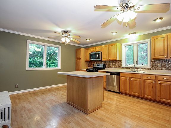 4th image of 209 W Haven Ave
