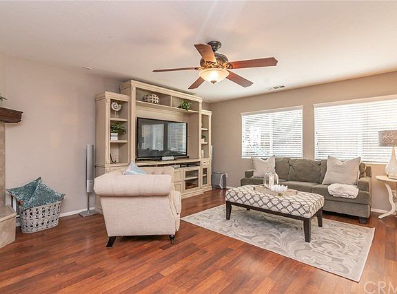 4th image of 38171 Tranquila Ave