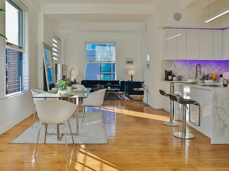 HWH Luxury Living — Photo 25