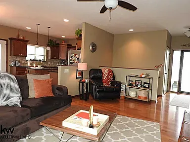9420 Eagleton Ln — Photo 4
