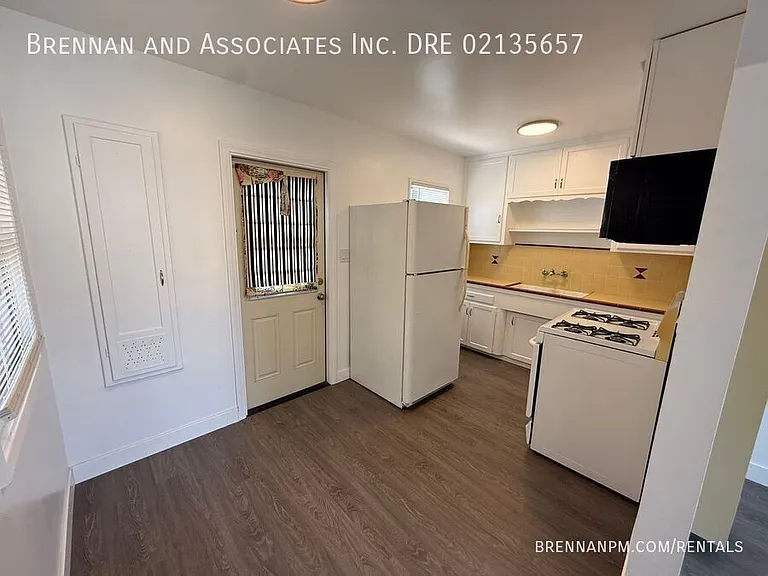 456 Davidson St #A — Photo 3