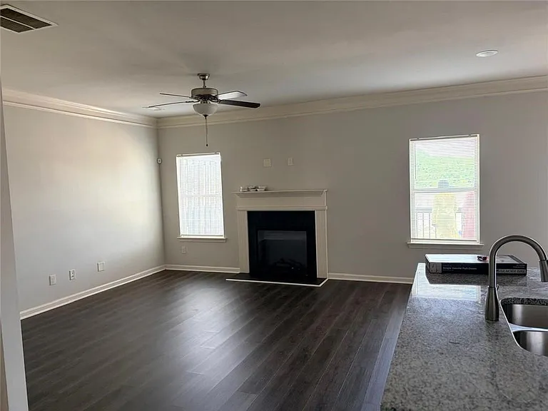 290 Turtle Creek Dr — Photo 9