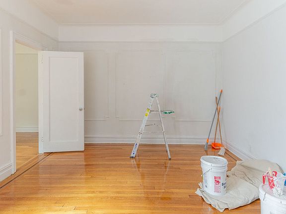 2nd image of 537 Ovington Ave APT A3
