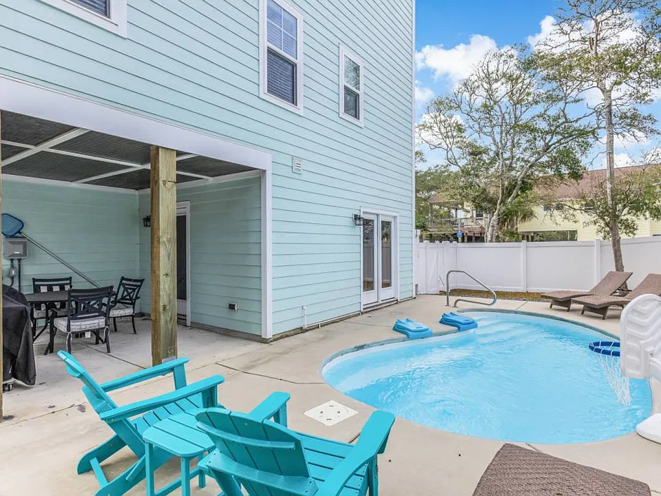 7202 E Oak Island Dr