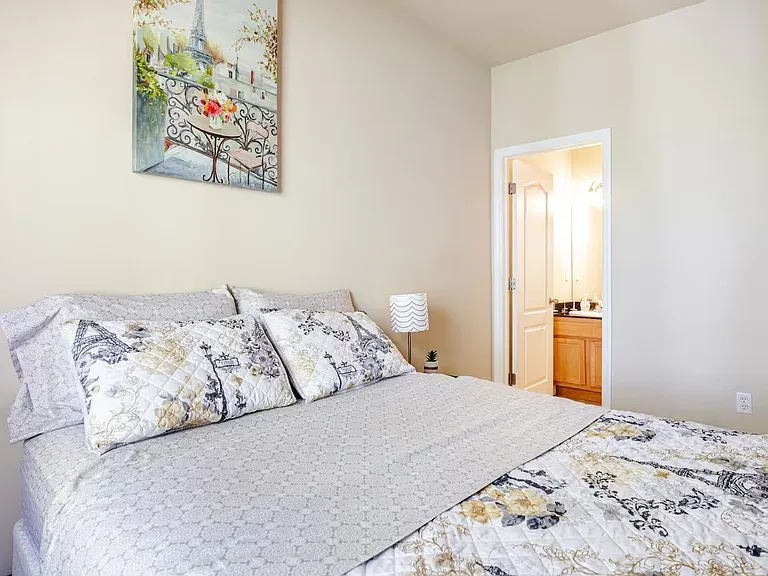 2960 SW 35th Pl #65 — Photo 17