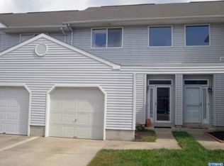 4 O'Rourke Ct, Newark, DE 19702