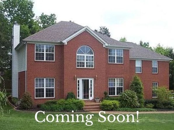 1004 Austin Ct