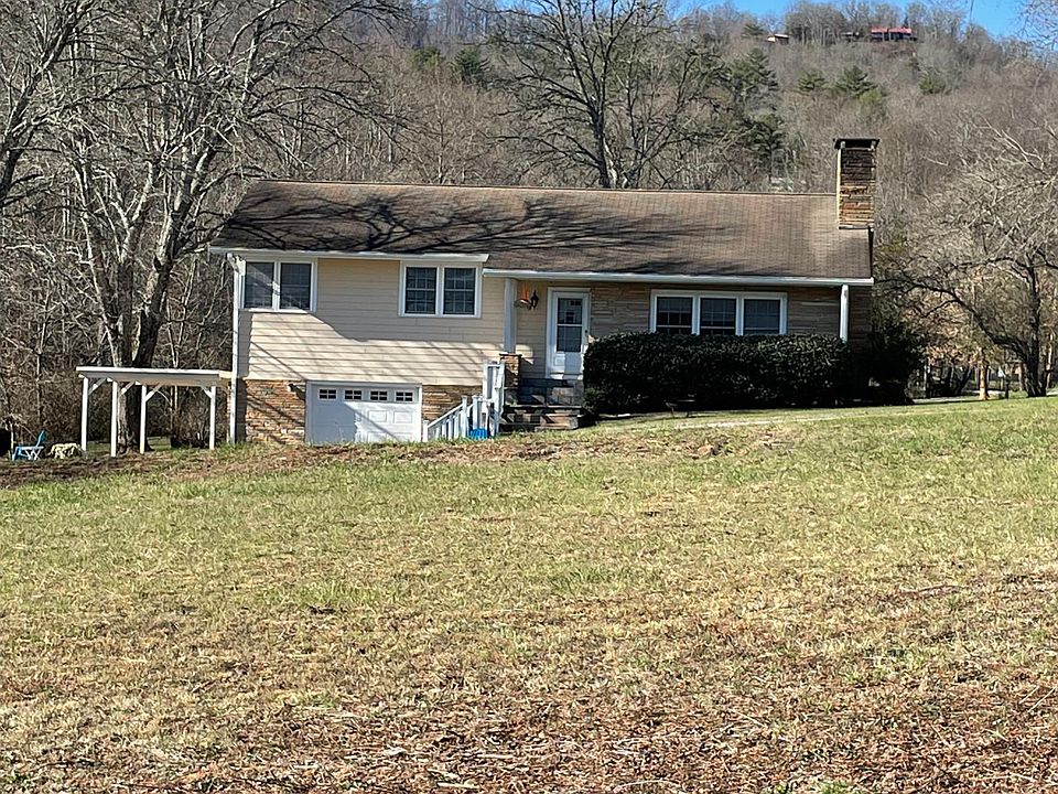 1st image of 520 Baird Cove Rd