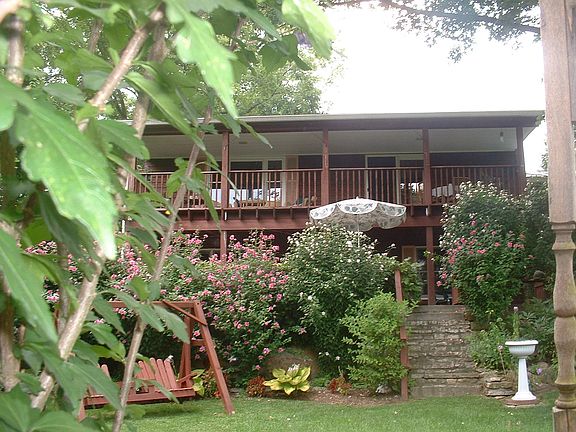2nd image of 5721 Henderson Dr