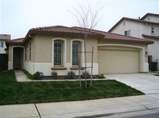 2911 Holdrege Way, Sacramento, CA 95835