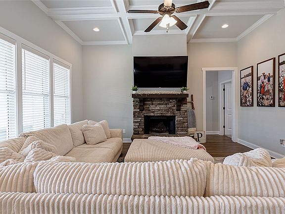 3rd image of 94 Lee Road 2223