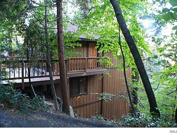 2nd image of 820 Oakmont Ln