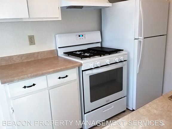3rd image of 1220 S Stockton St APT 17