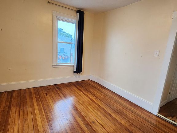 5th image of 82-84 Garfield Ave #2