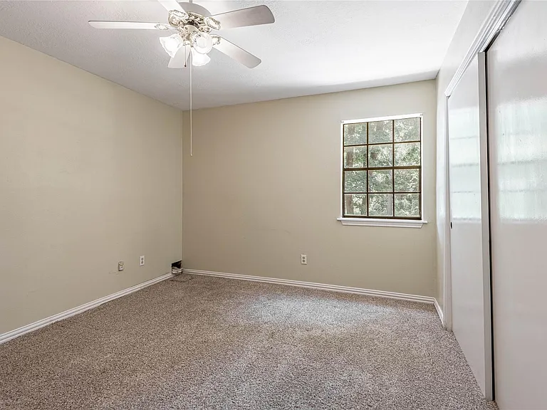 2401 Sycamore Ave #E3 — Photo 18