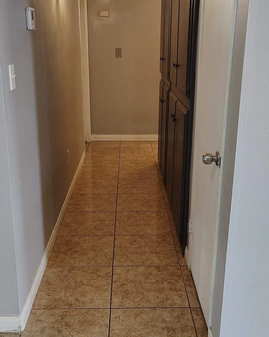 5004 Belcrest Ave — Photo 4