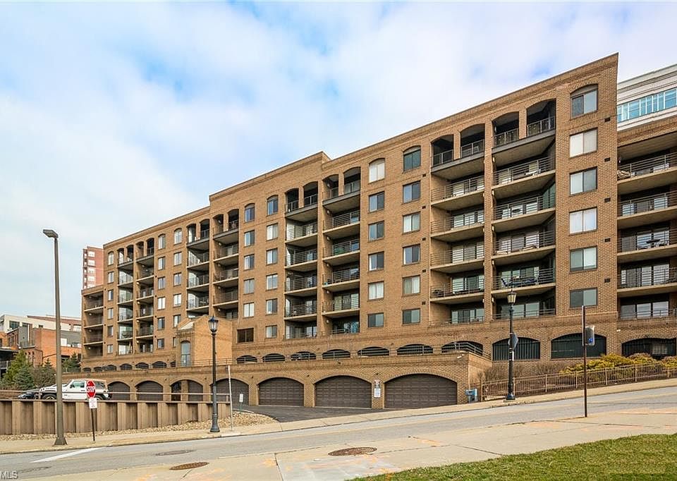 1st image of 1444 W 10th St APT 603