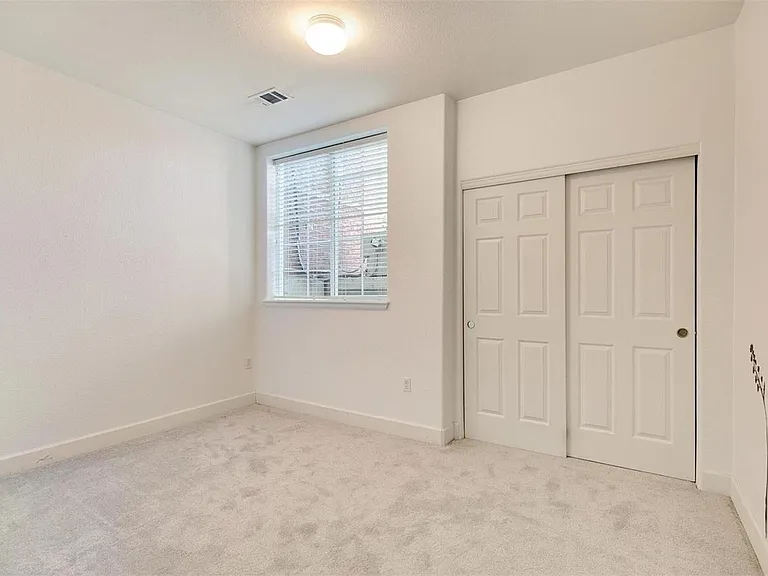 1477 S Dayton Ct — Photo 21