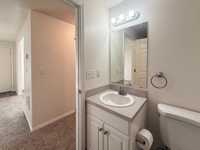465 E Ellendale Ave #9 — Photo 12