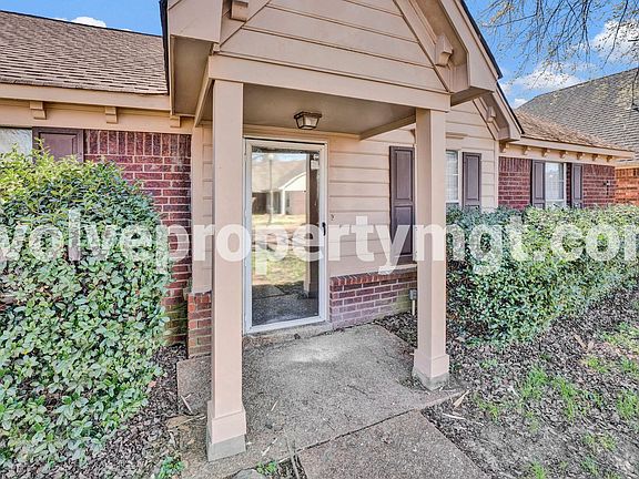 2nd image of 1664 Raybrad Dr