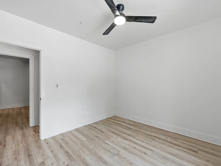 320 Shoal Creek Rd #102 — Photo 15