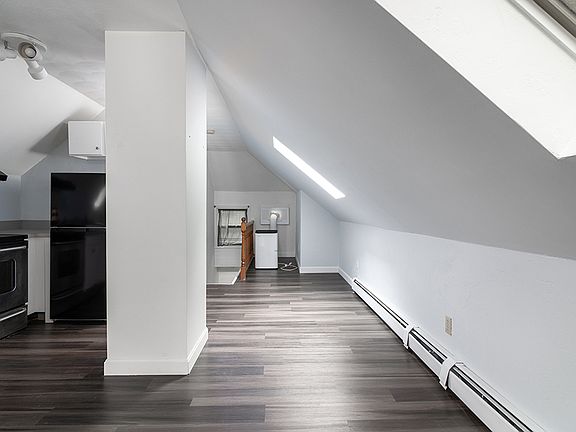 2nd image of 74 Lafayette St APT 3