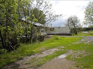 2nd image of 300 Pleasant Valley Rd