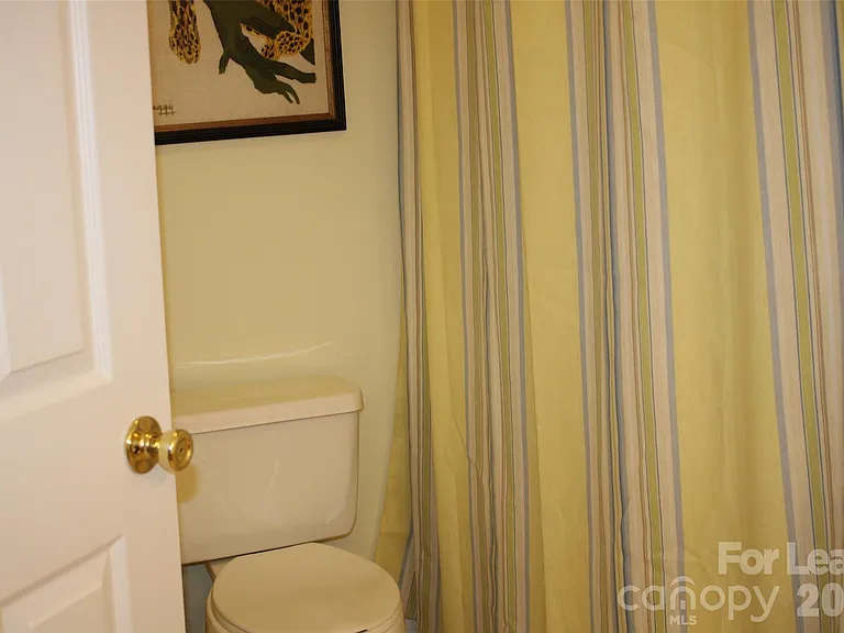 763 Southwest Dr — Photo 24