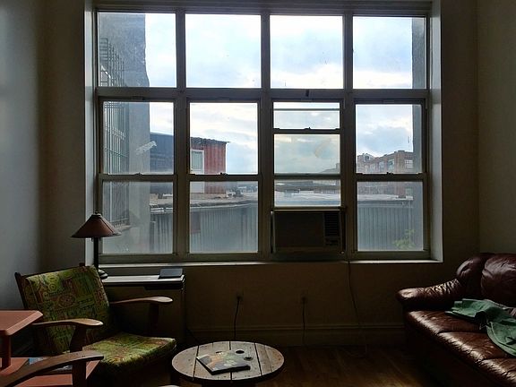 4th image of 97 Thames St #209