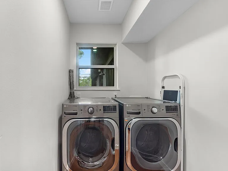 5041 Nina Lee Ln — Photo 32