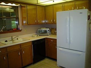 4th image of 15 Oxford Cir