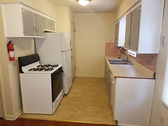 2nd image of 6625 Walrond Ave