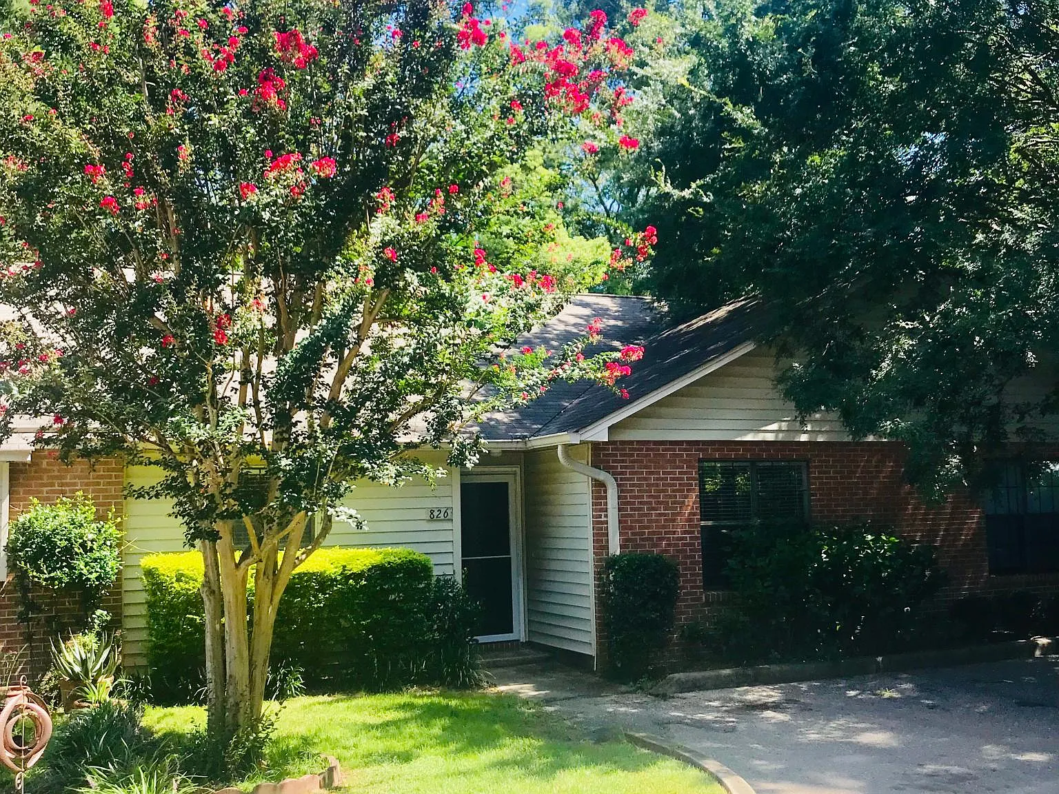 2 bed, 1188 sqft, $1,650 — Photo 1