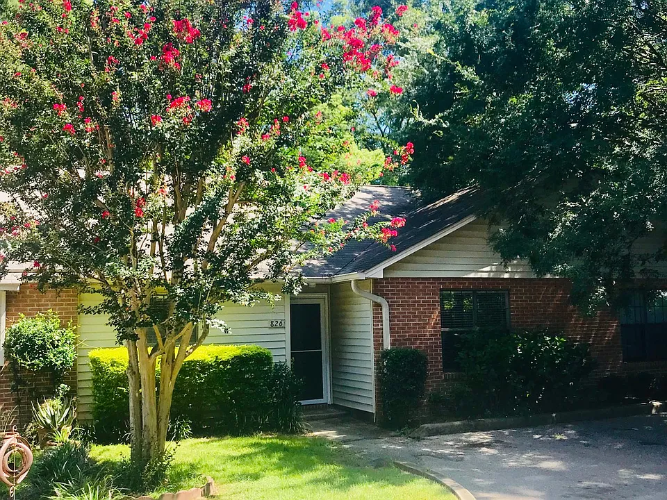826 Ashlyn Forest Dr
