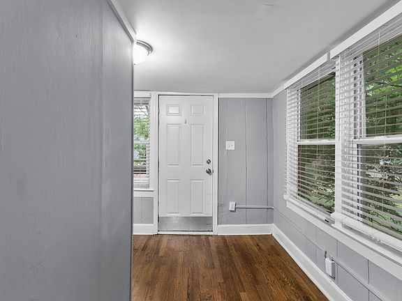 5th image of 4132 Locust St APT 2