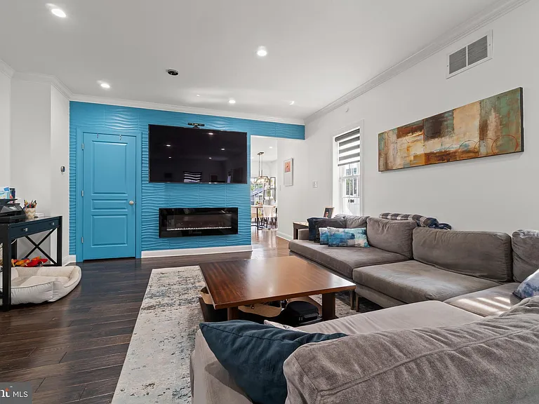 18 Wilkins Ave — Photo 9