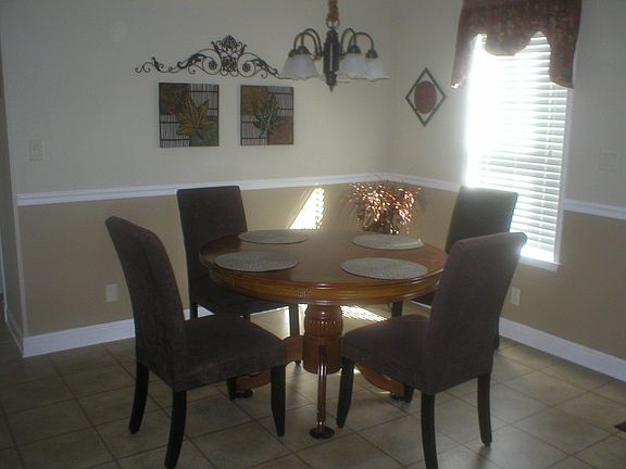 4th image of 2701 Holmes Dr
