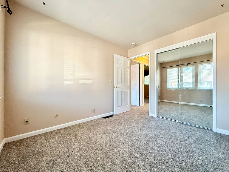 1163 Grand Teton Dr — Photo 32