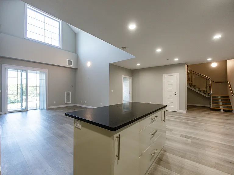 Taj Estates of Franklin — Photo 17