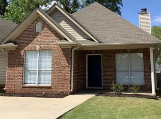 9064 Brookline Ln, Helena, AL 35080