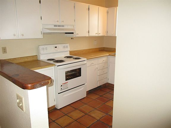 5th image of 157 Calle Ojo Feliz Unit A