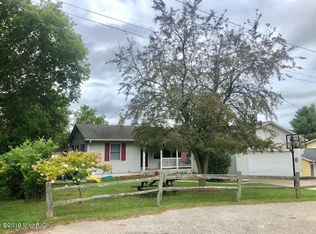 491 Maplewood Dr, Reed City, MI 49677